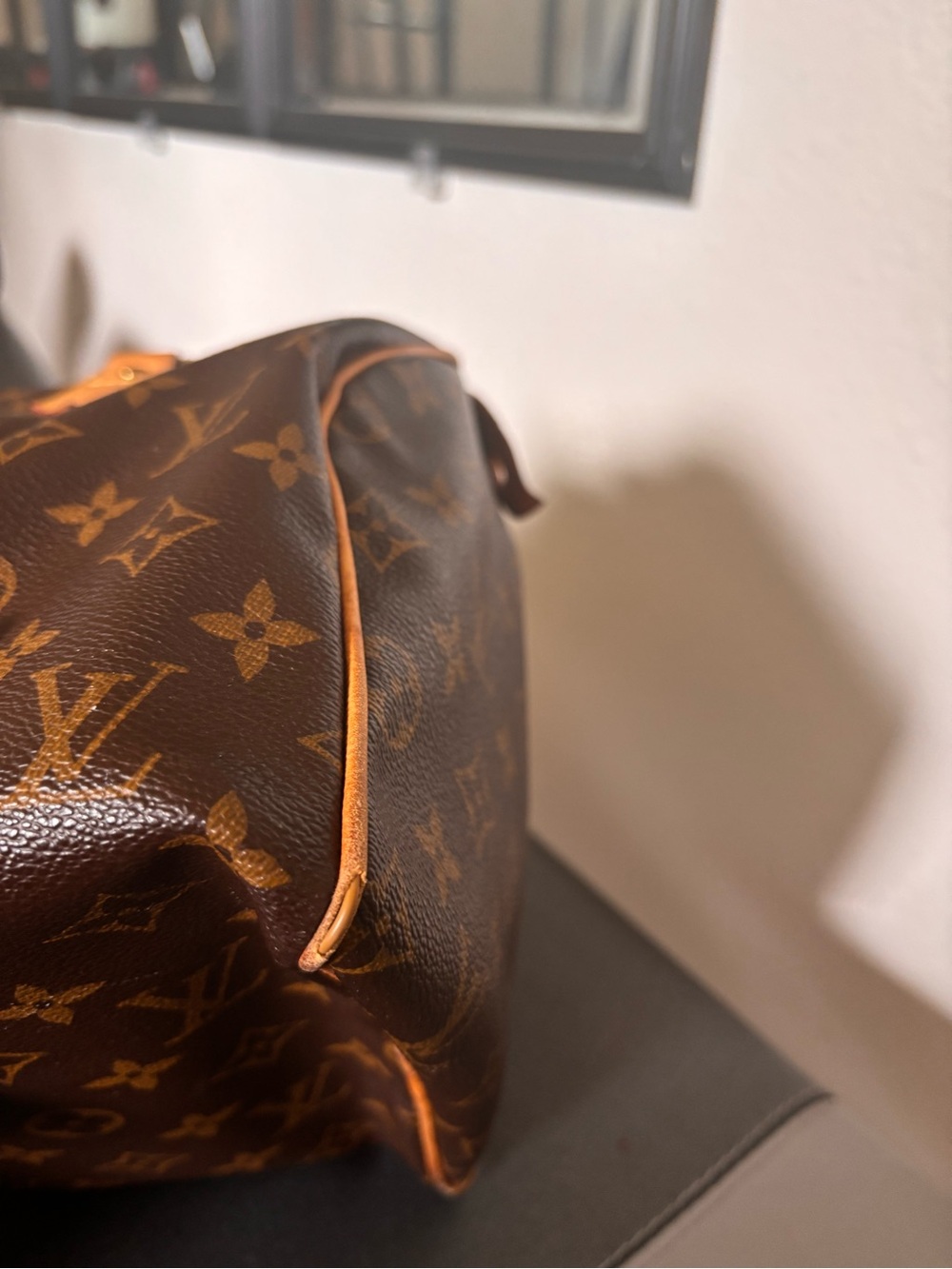Louis Vuitton Speedy 30 Brown Monogram Canvas Top-Handle with Tan Trim - Picture 8 of 13